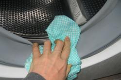 कपड़े धोने की मशीन से बदबू आ रही है: क्या करना है?